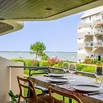 Appartement Les Pieds Dans L'eau, Plage Peirere Arcachon