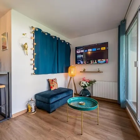 Apartment Les Pieds Dans L'eau, Plage Peirere *