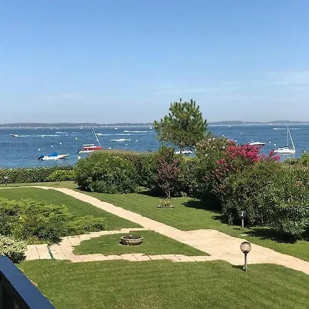 Apartment Les Pieds Dans L'eau, Plage Peirere Arcachon